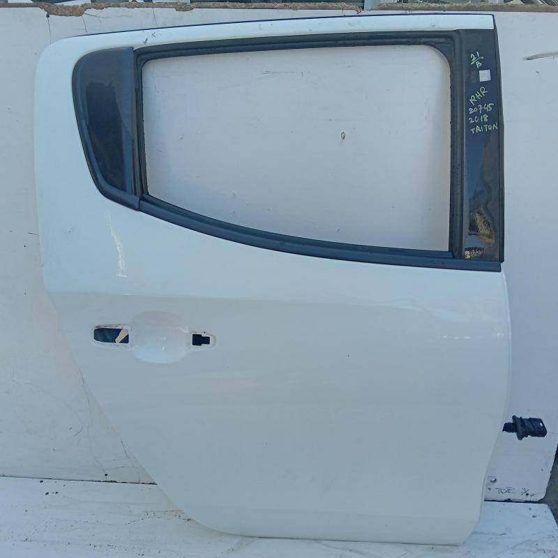 door/sliding rear right