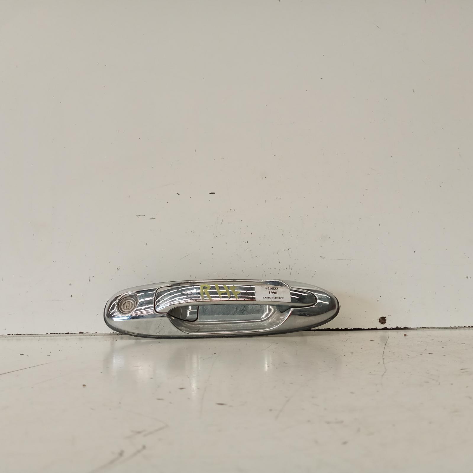 Landcruiser Door Handle 1998-2007 100 series,outer,rh front,chrome,01/98-10/07 00020833 #616520