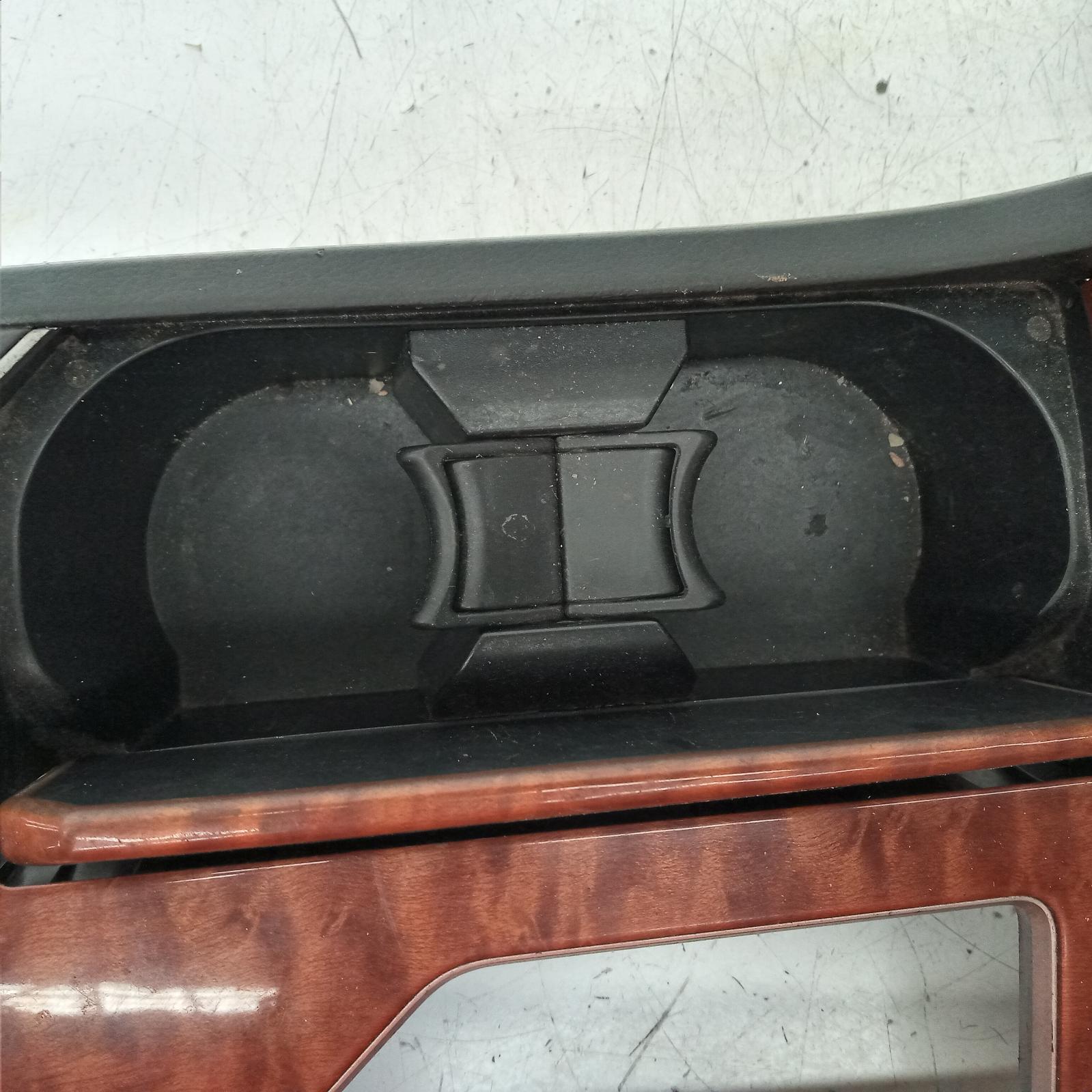 Aurion Console 2006-2012 gsv40r,centre console,woodgrain finish type,10/06-03/12 00020891 #616684