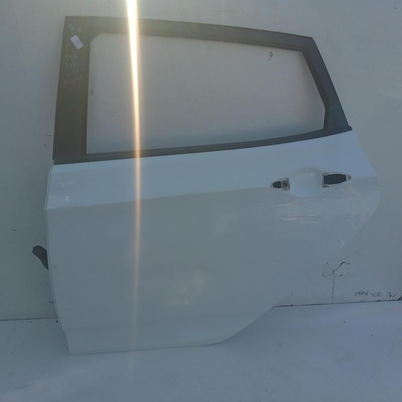 door/sliding rear left