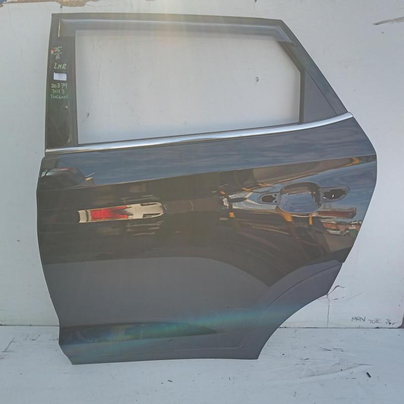 door/sliding rear left