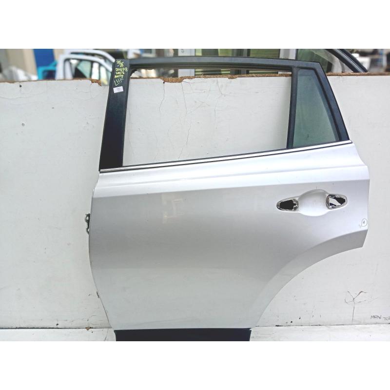 door/sliding rear left