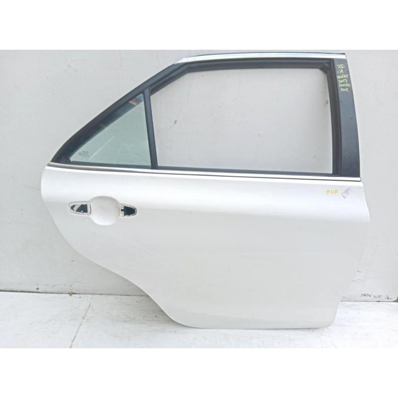 door/sliding rear right