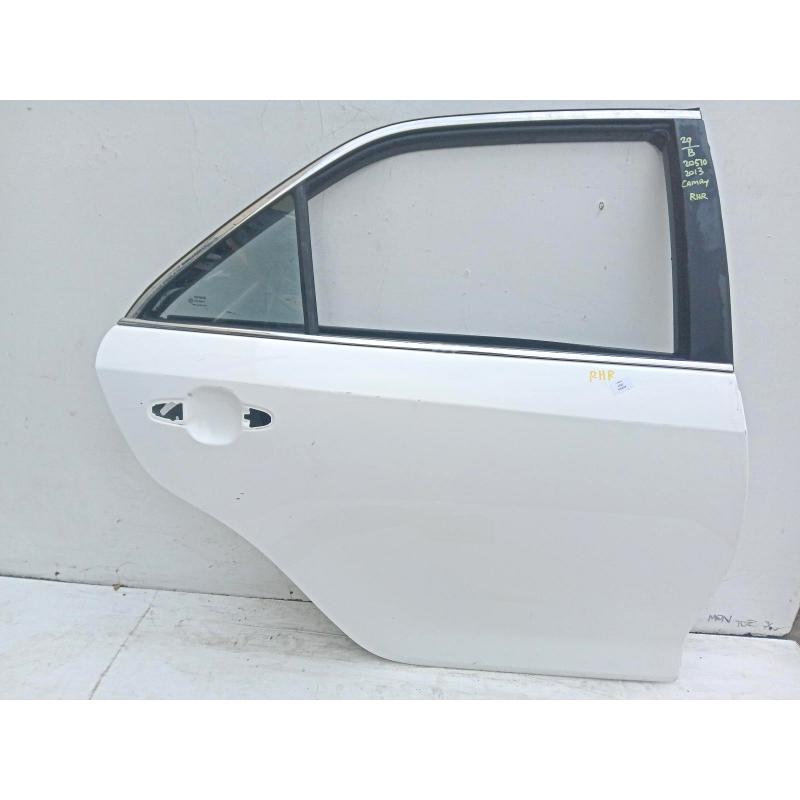 door/sliding rear right