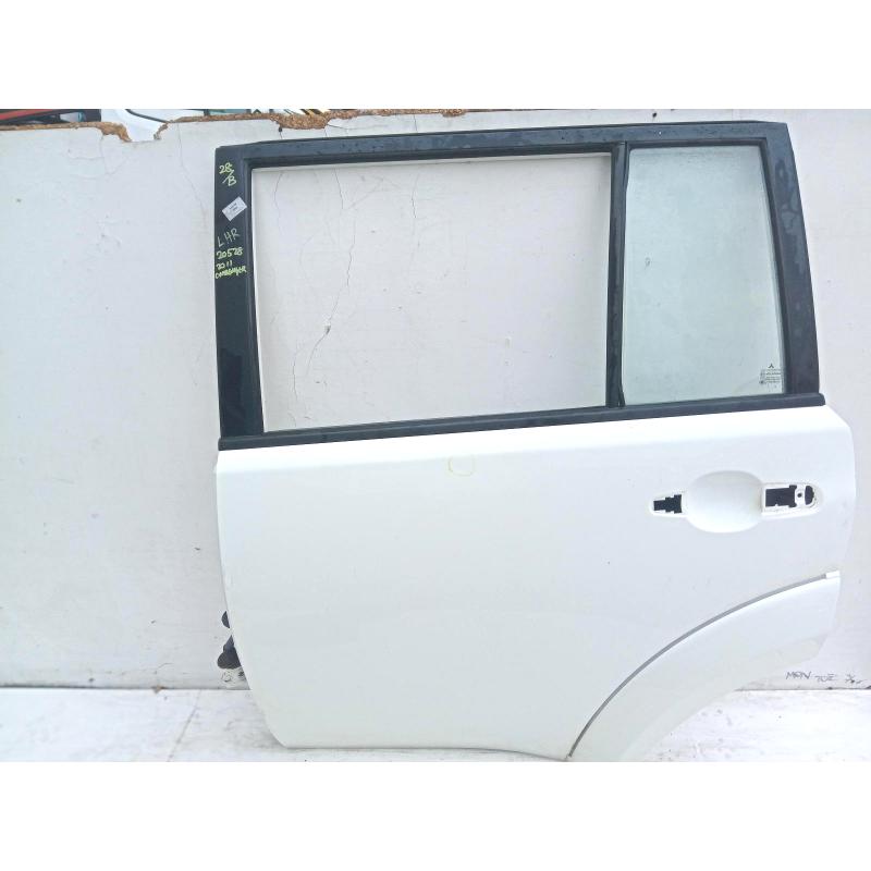 door/sliding rear left