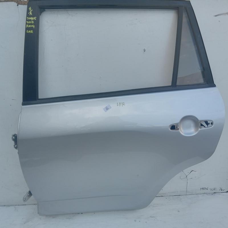 door/sliding rear left