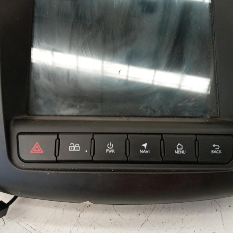 stereo/head unit