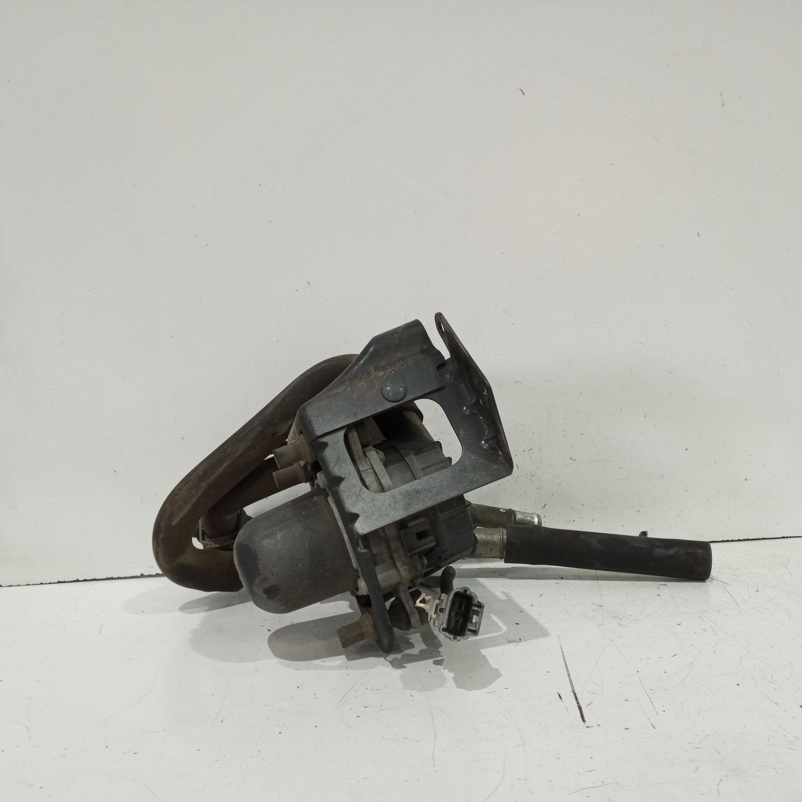 Hilux Vacuum Air Pump 2005-2015 petrol,2.7,2tr-fe,air pump (under rh guard),03/05-08/15 00020824 #617239