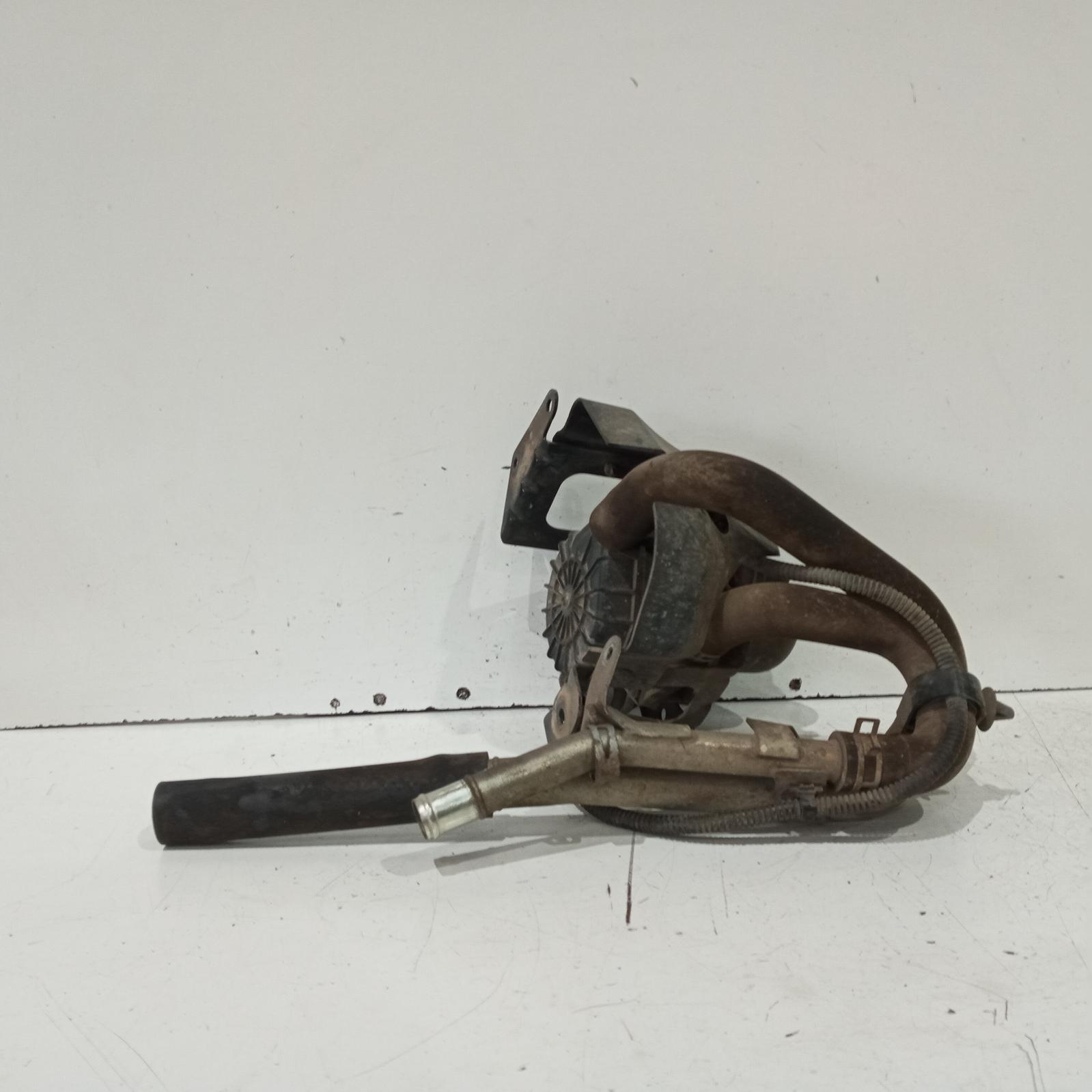 Hilux Vacuum Air Pump 2005-2015 petrol,2.7,2tr-fe,air pump (under rh guard),03/05-08/15 00020824 #617239