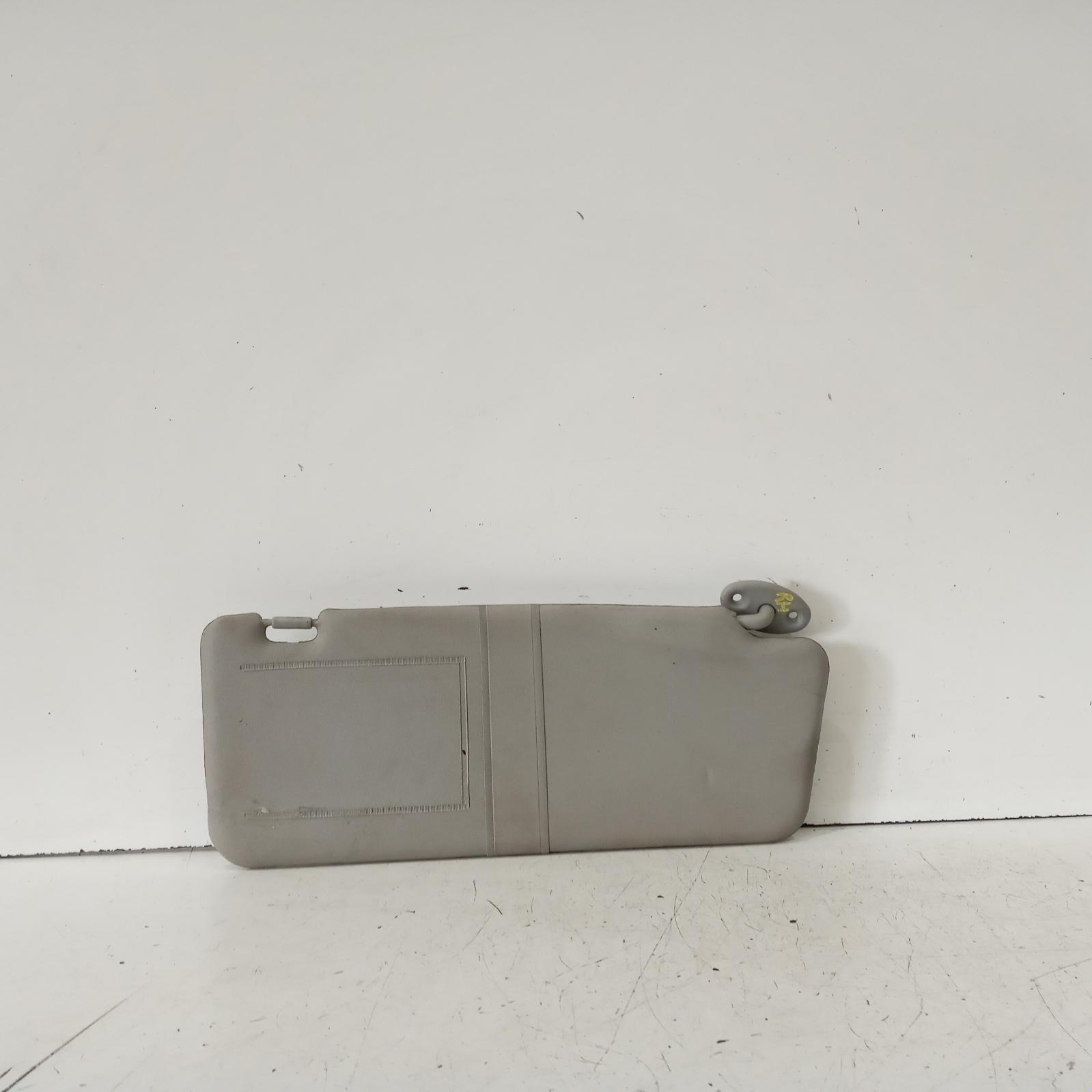Hilux Sunvisor 2005-2015 rh side,02/05-08/15 00020906 #617451