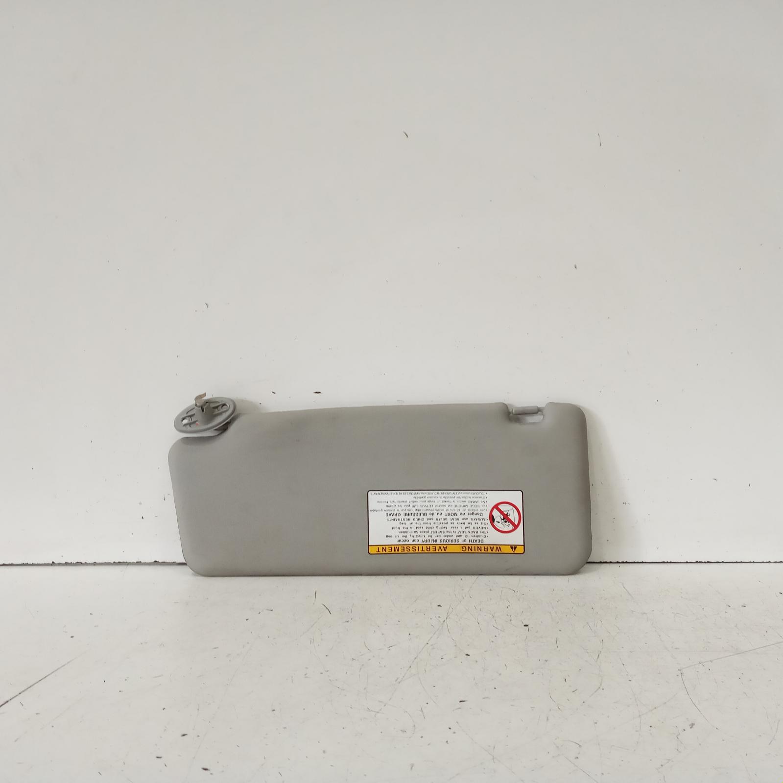 Hilux Sunvisor 2005-2015 rh side,02/05-08/15 00020906 #617451
