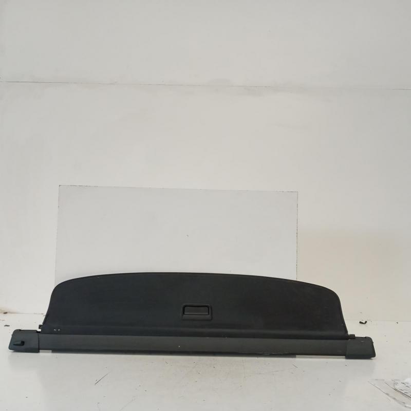 parcel shelf