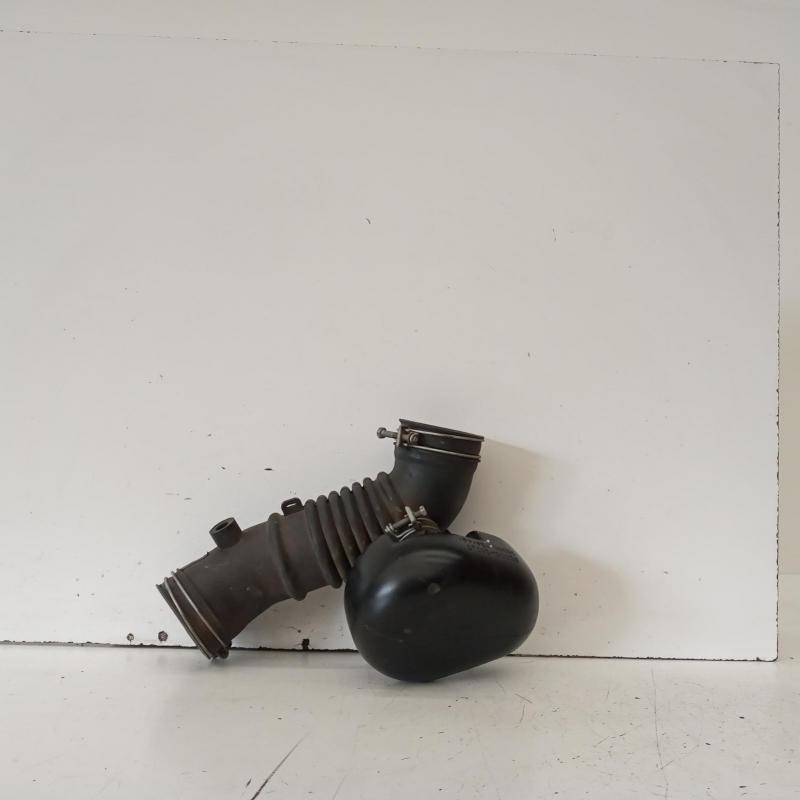 air cleaner duct/hose