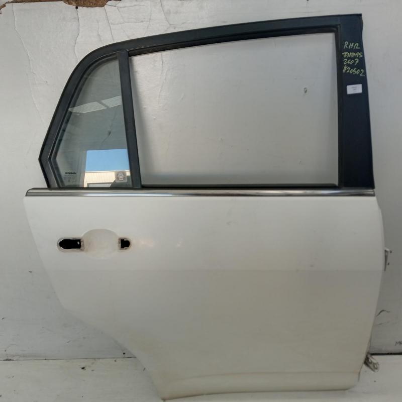 door/sliding rear right