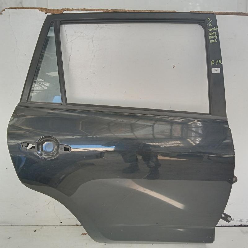 door/sliding rear right