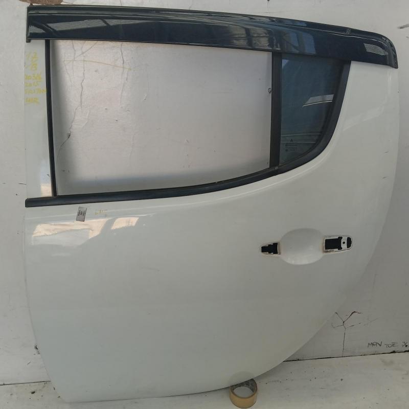 door/sliding rear left