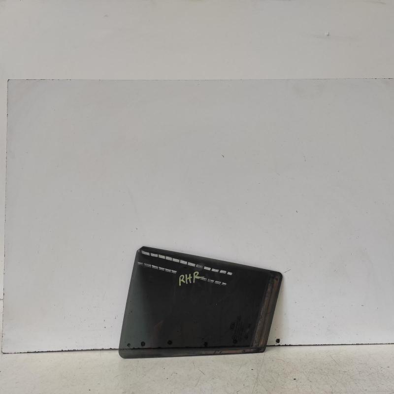 quarter door glass rear right