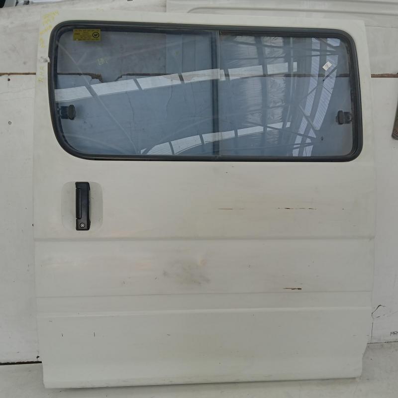 door/sliding rear left