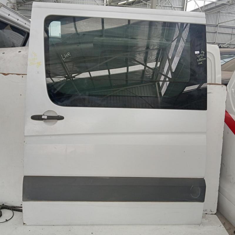 door/sliding rear left