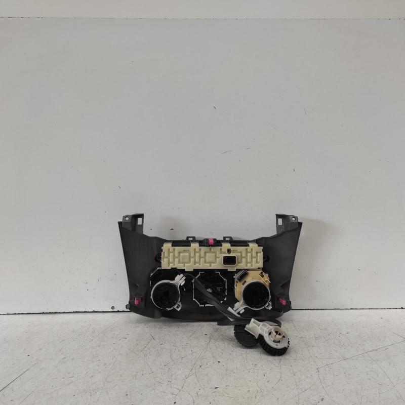 heater/aircon controls