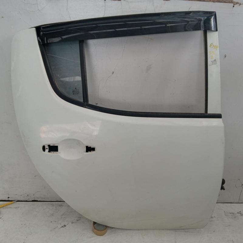 door/sliding rear right