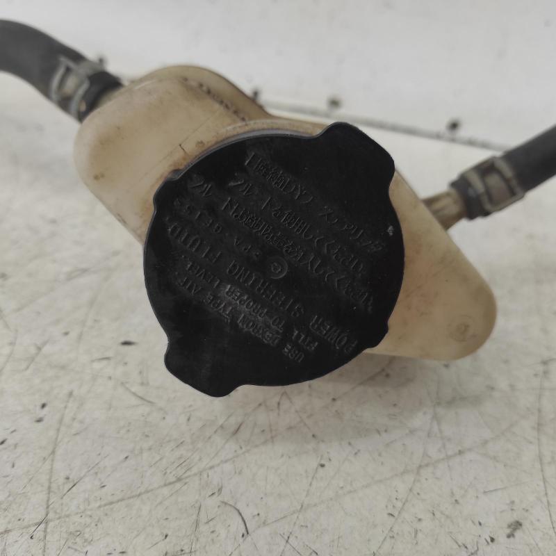 power steering reservoir