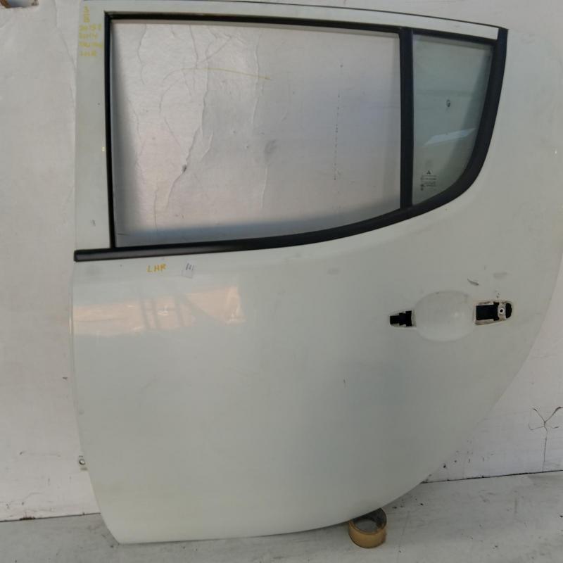 door/sliding rear left