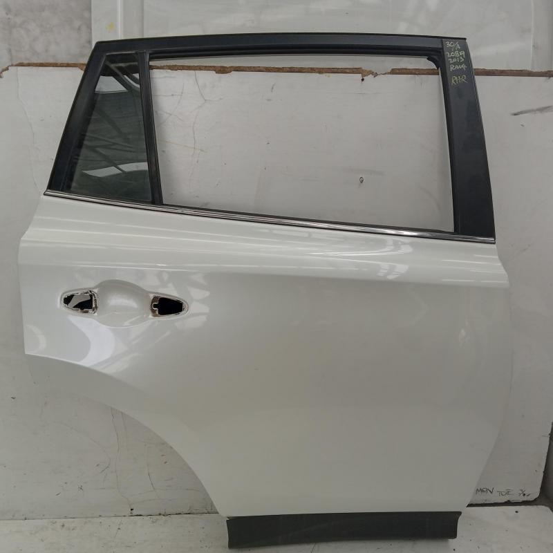 door/sliding rear right