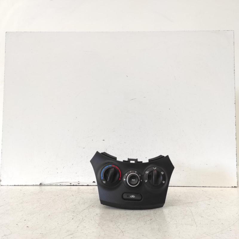 heater/aircon controls