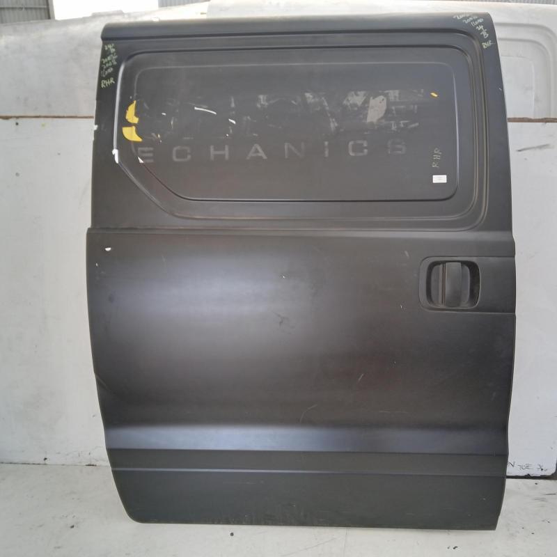 door/sliding rear right