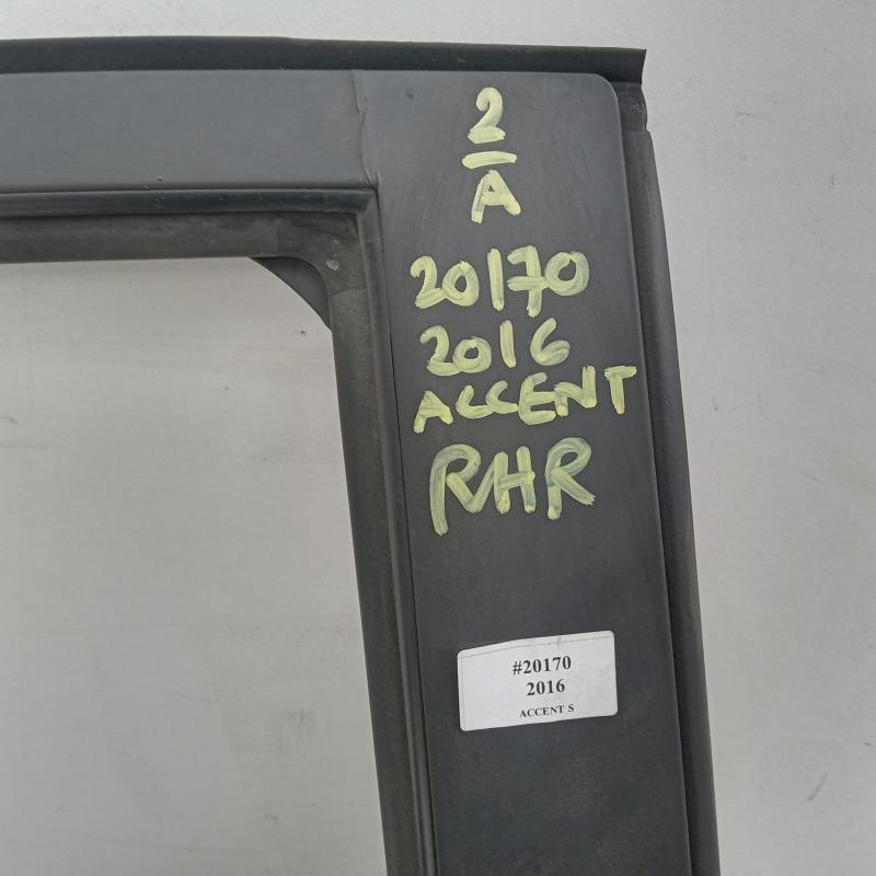 door/sliding rear right