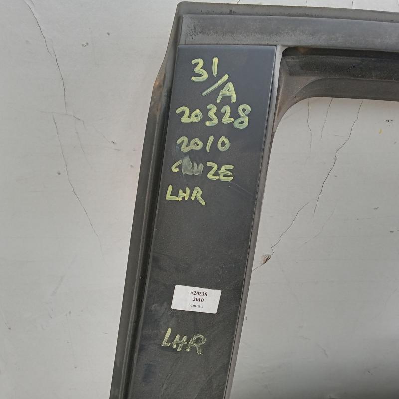 door/sliding rear left