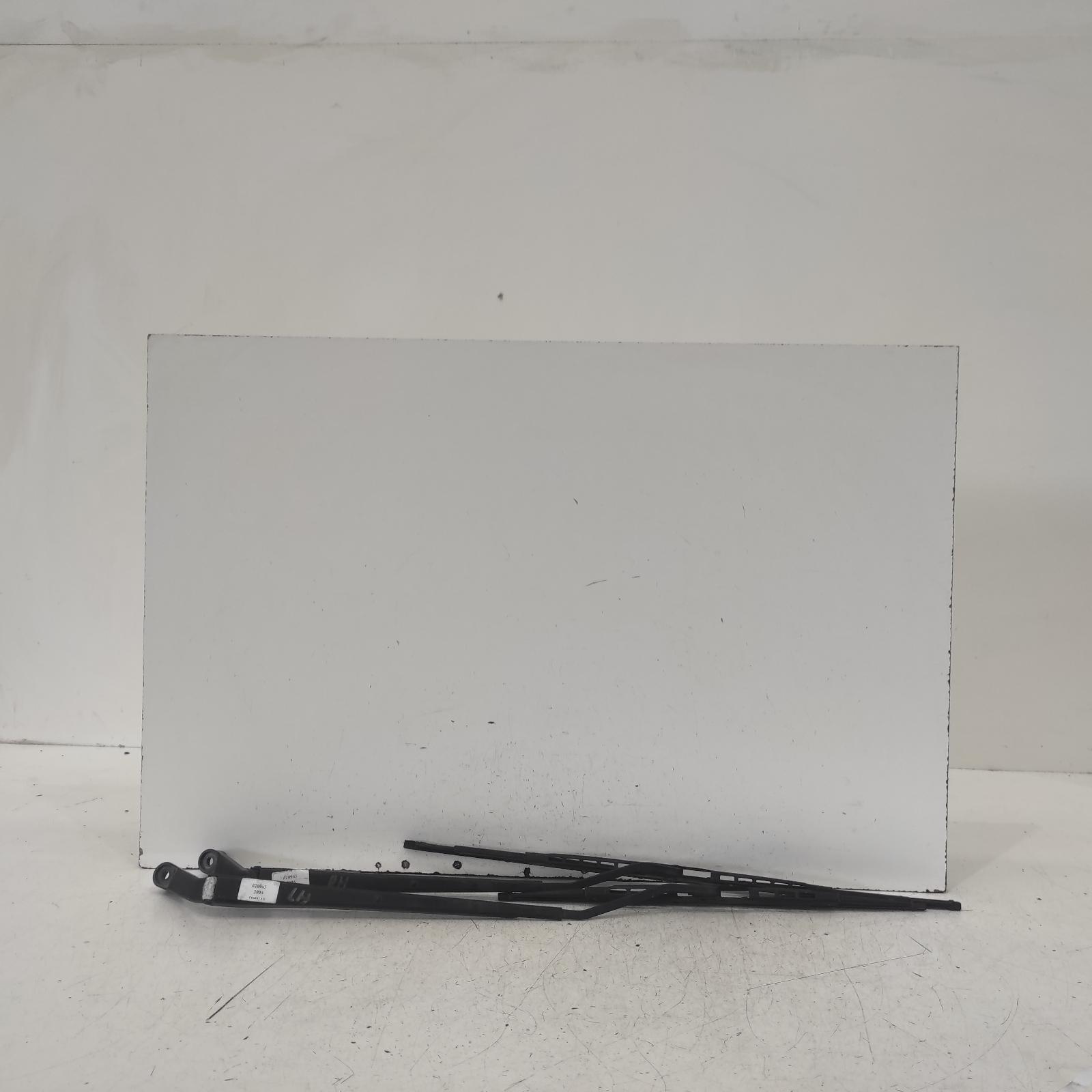 Corolla Wiper Arm 2001-2007 front (pair),zze122,12/01-06/07 00020963 #620636