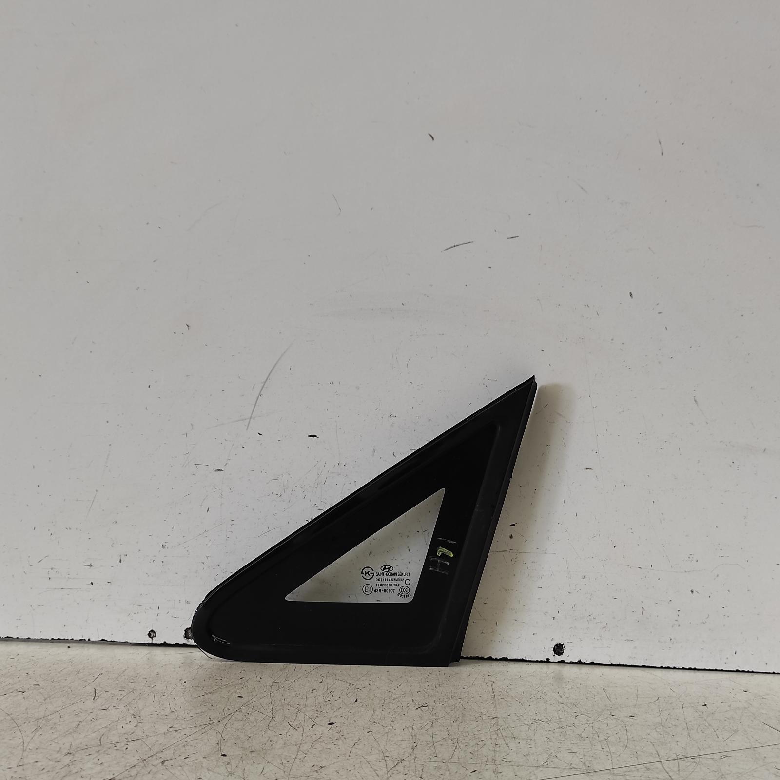 Iload/imax Quarter Door Glass Front Left 2007-2021 tq,in body,11/07-03/21 00020586 #622481