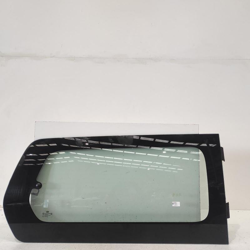 side glass rear right