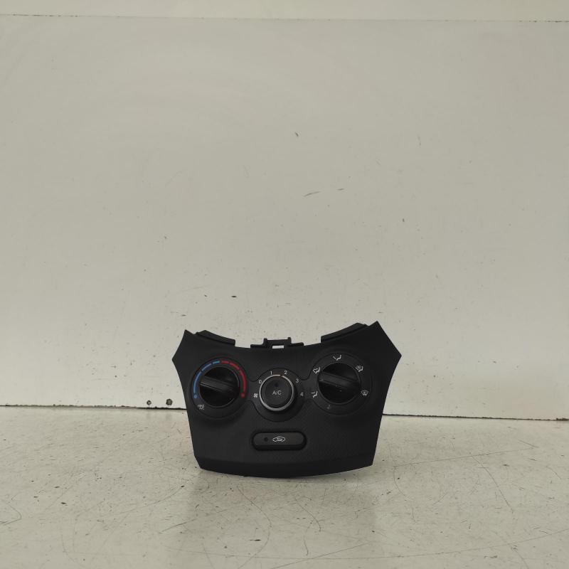 heater/aircon controls