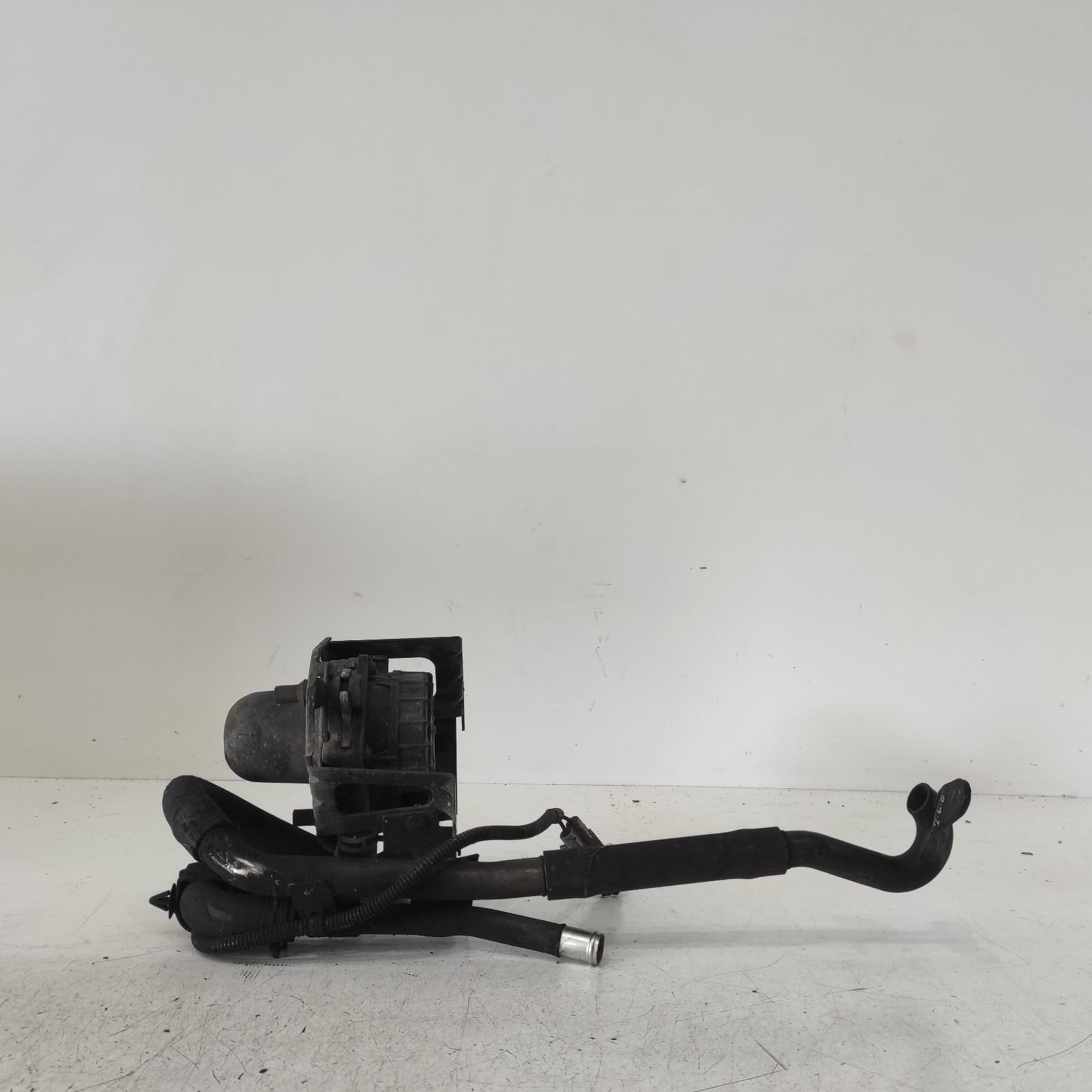 Hilux Vacuum Air Pump 2005-2015 petrol,2.7,2tr-fe,air pump (under rh guard),03/05-08/15 00020799 #622831