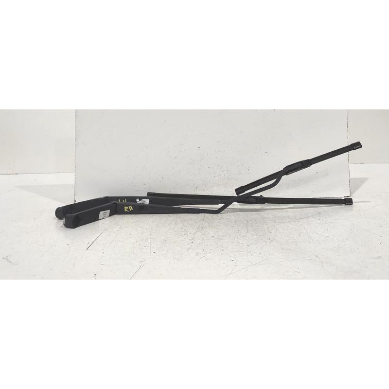 wiper arm