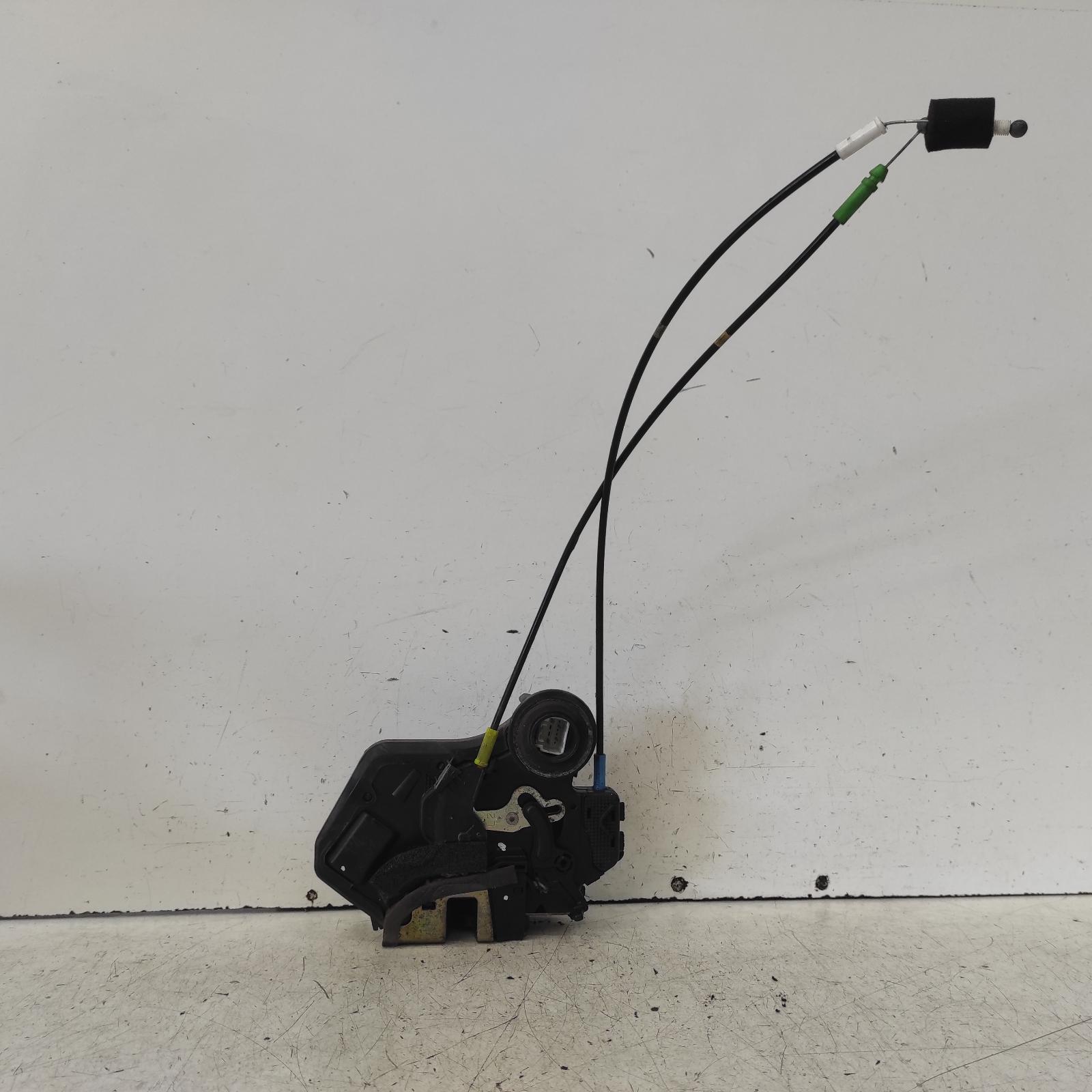 Prado Door/boot/gate Lock 2003-2009 left rear door lock,120 series,02/03-10/09 00021051 #623406