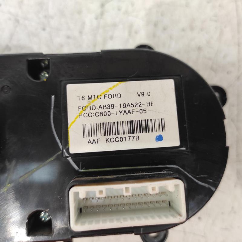 heater/aircon controls