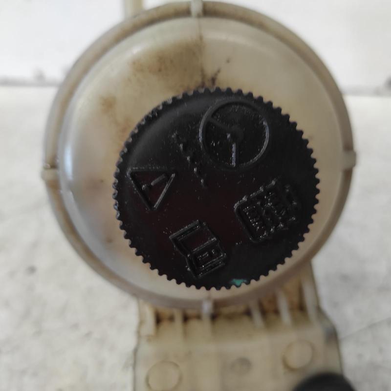 power steering reservoir