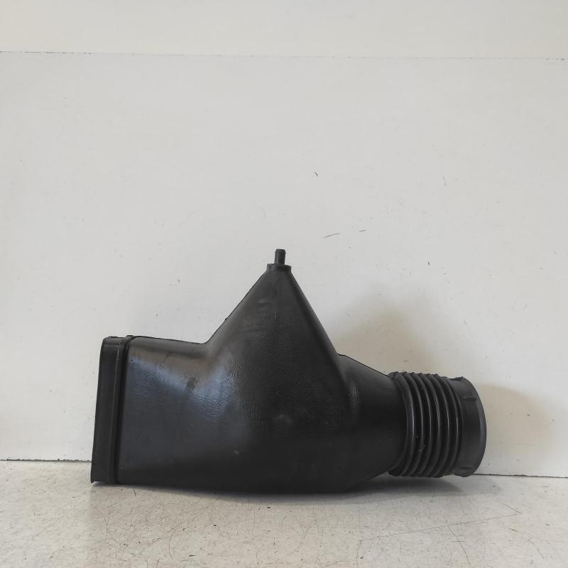 air cleaner duct/hose