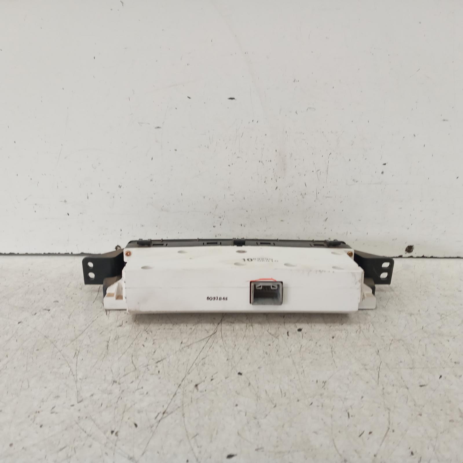 Hilux Clock 2005-2015 temperature type,03/05-08/15 00020971 #625050