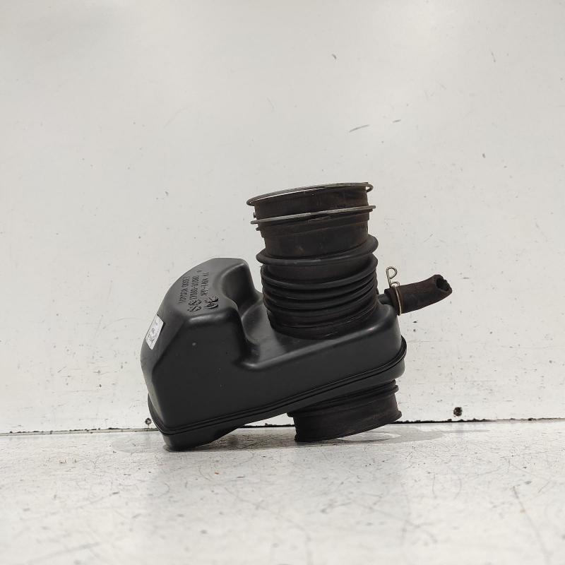 air cleaner duct/hose