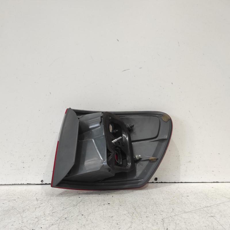 taillight left