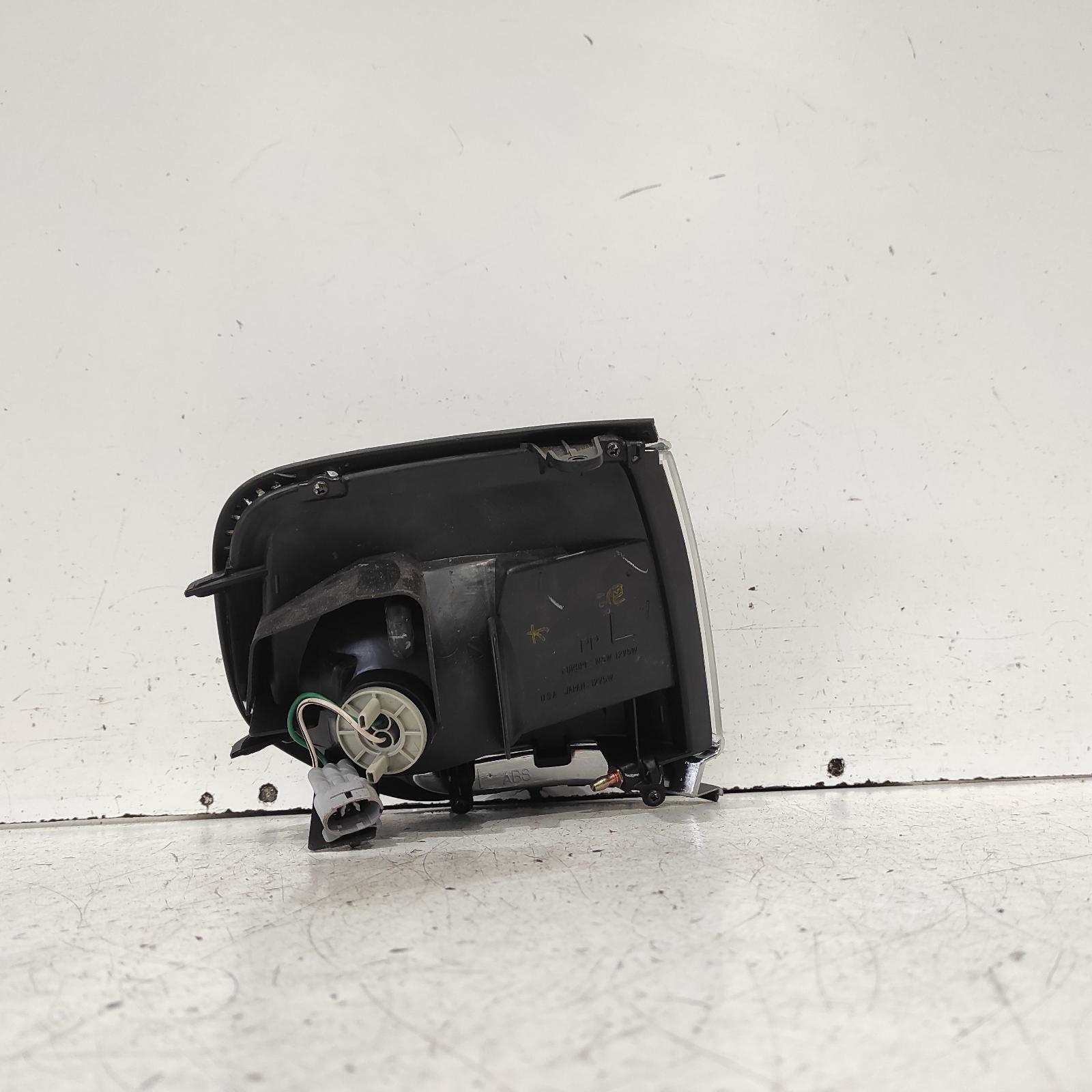 Landcruiser Indicator/fog/side Left 1995-1998 80 series,corner lamp,gxl,chrome,01/95-03/98 partwh #626206