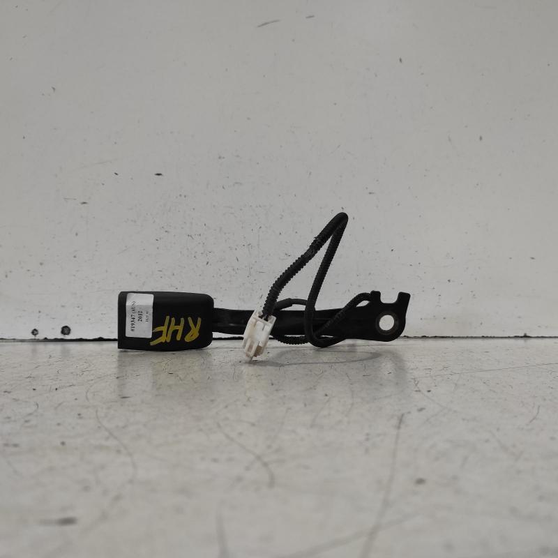 seat belt stalk