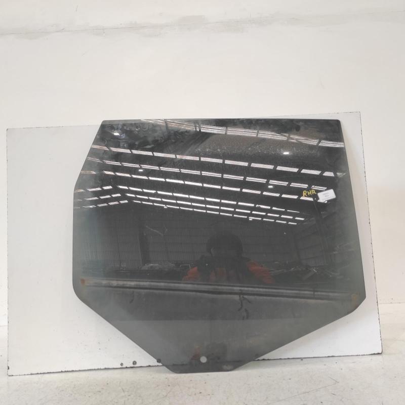 door window rear right