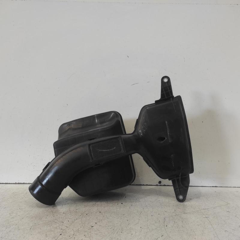 air cleaner duct/hose