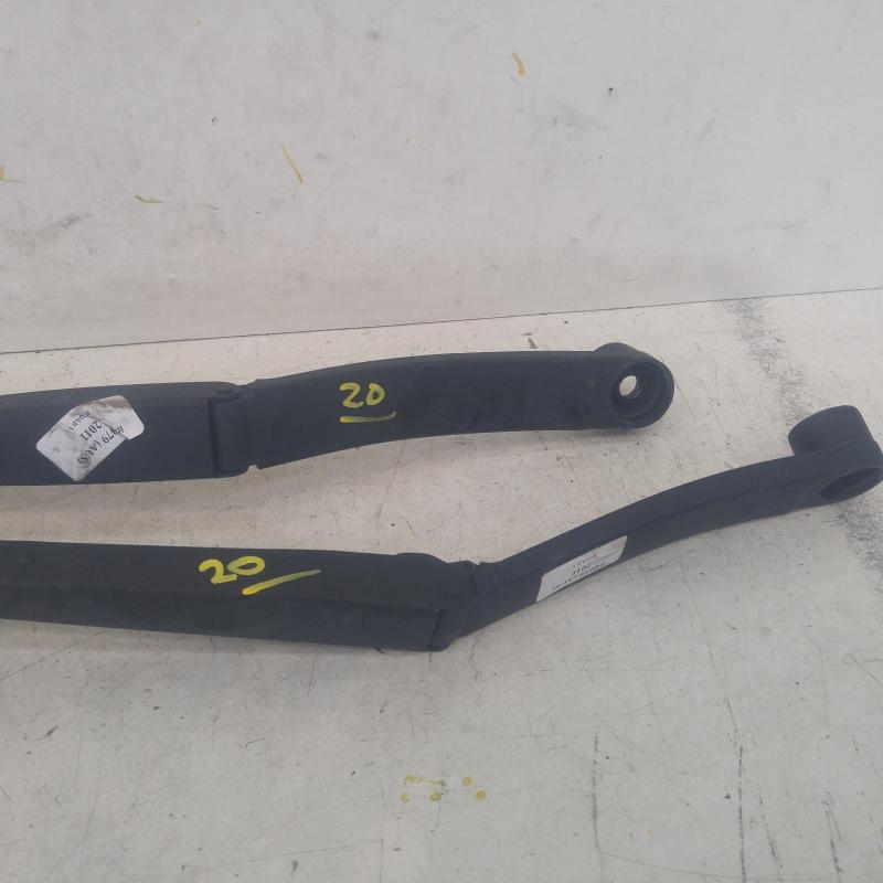 wiper arm